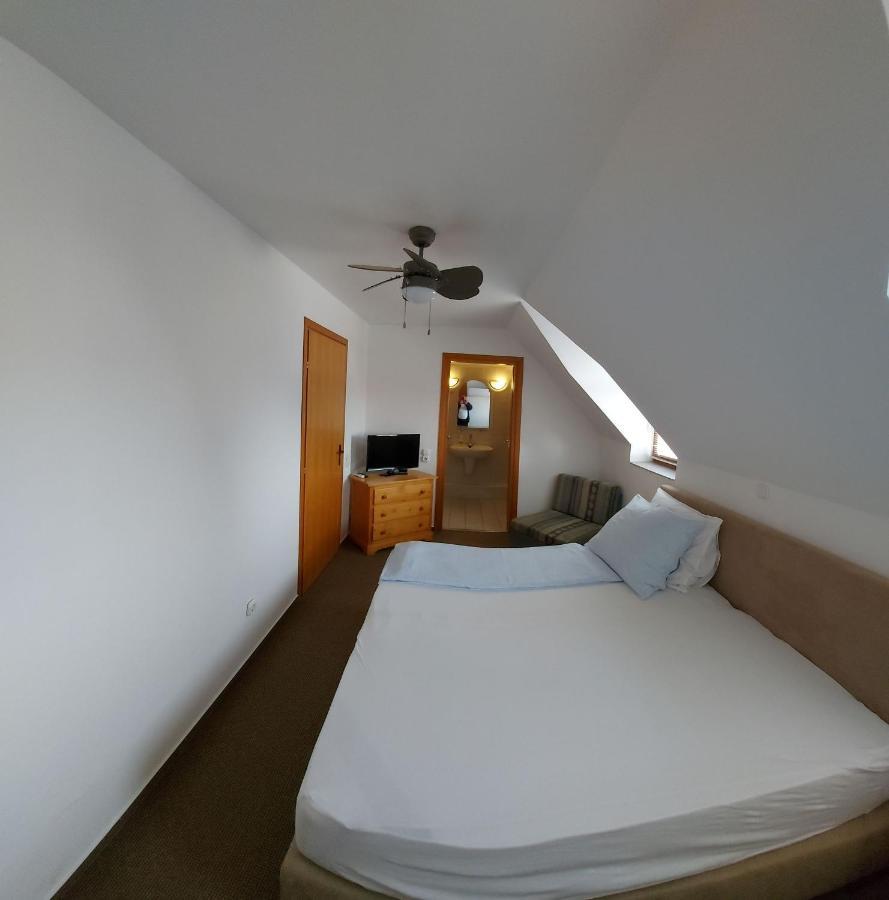 Emil Porta Hotel บาลาตองโยรอค ภายนอก รูปภาพ